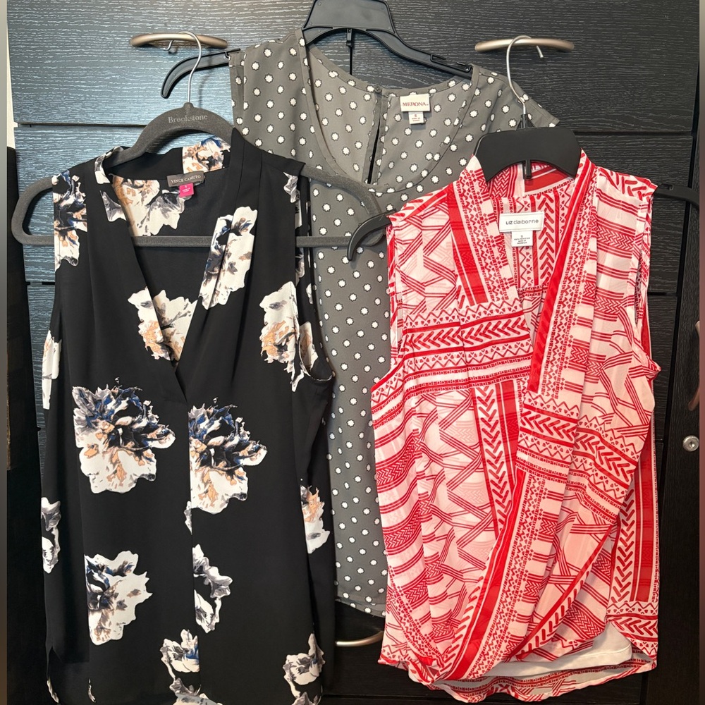 Set of 3 small Sleeveless Blouses